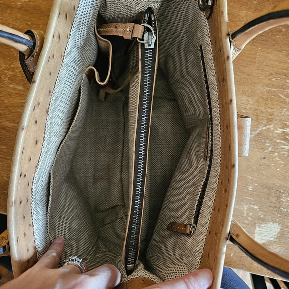 Dooney & Bourke Vintage Embossed Ostrich Leather Double Handle Handbag Cognac - Picture 11 of 15